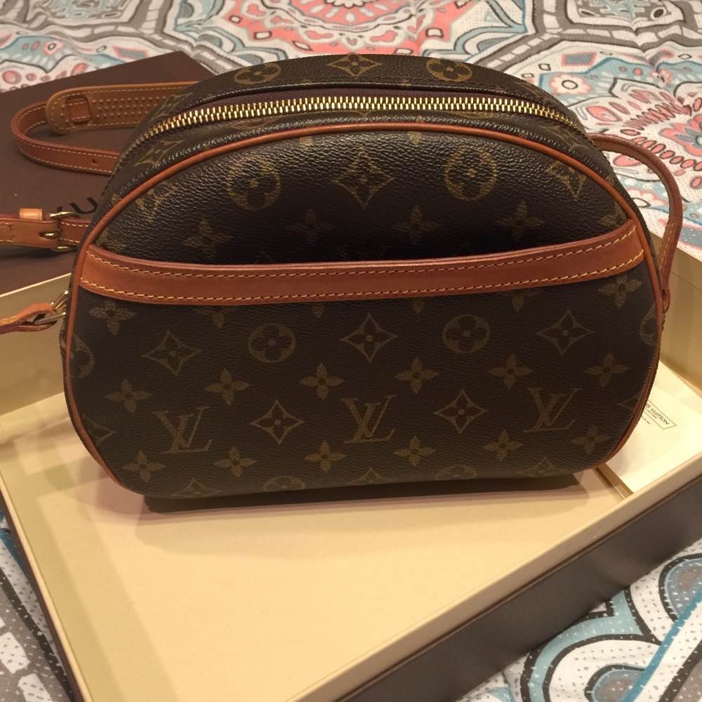 Louis Vuitton crossbody SOLD
